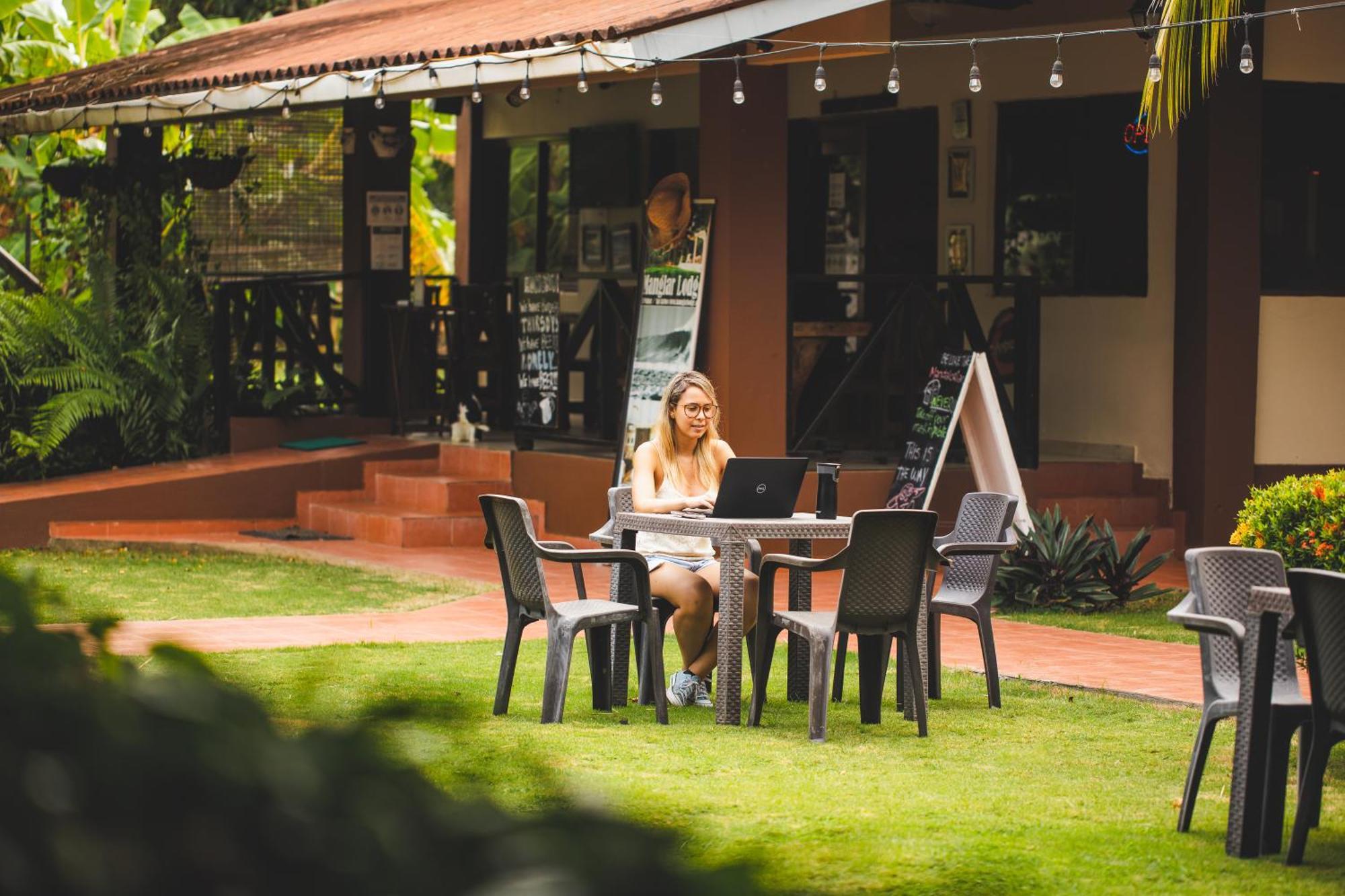 Manglar Lodge San Carlos Exterior photo